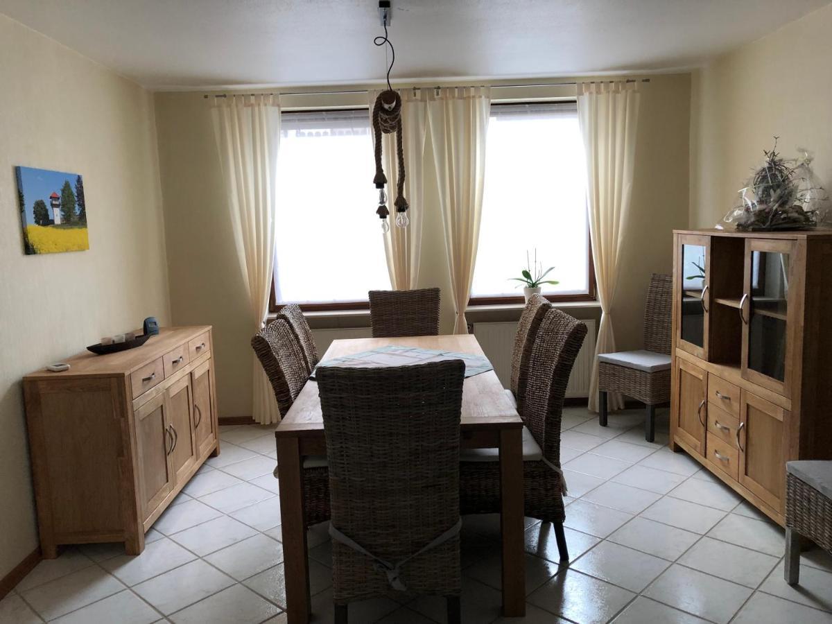 Ferienhaus Treis Neef Buitenkant foto